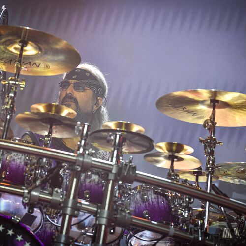 Photo du concert du groupe DREAM THEATER au festival Guitare en Scène 2025