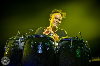 Photo du concert de Santana au festival Guitare en Scène 2025