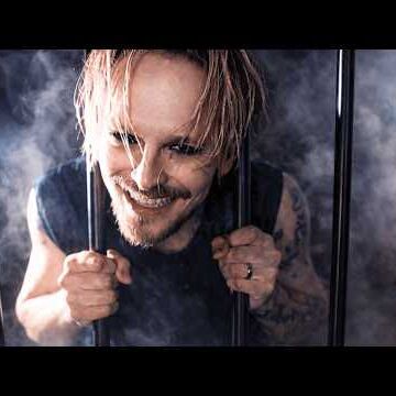 ERIK GRÖNWALL  sort son nouvel album Bad Bones le 22 mai 2026