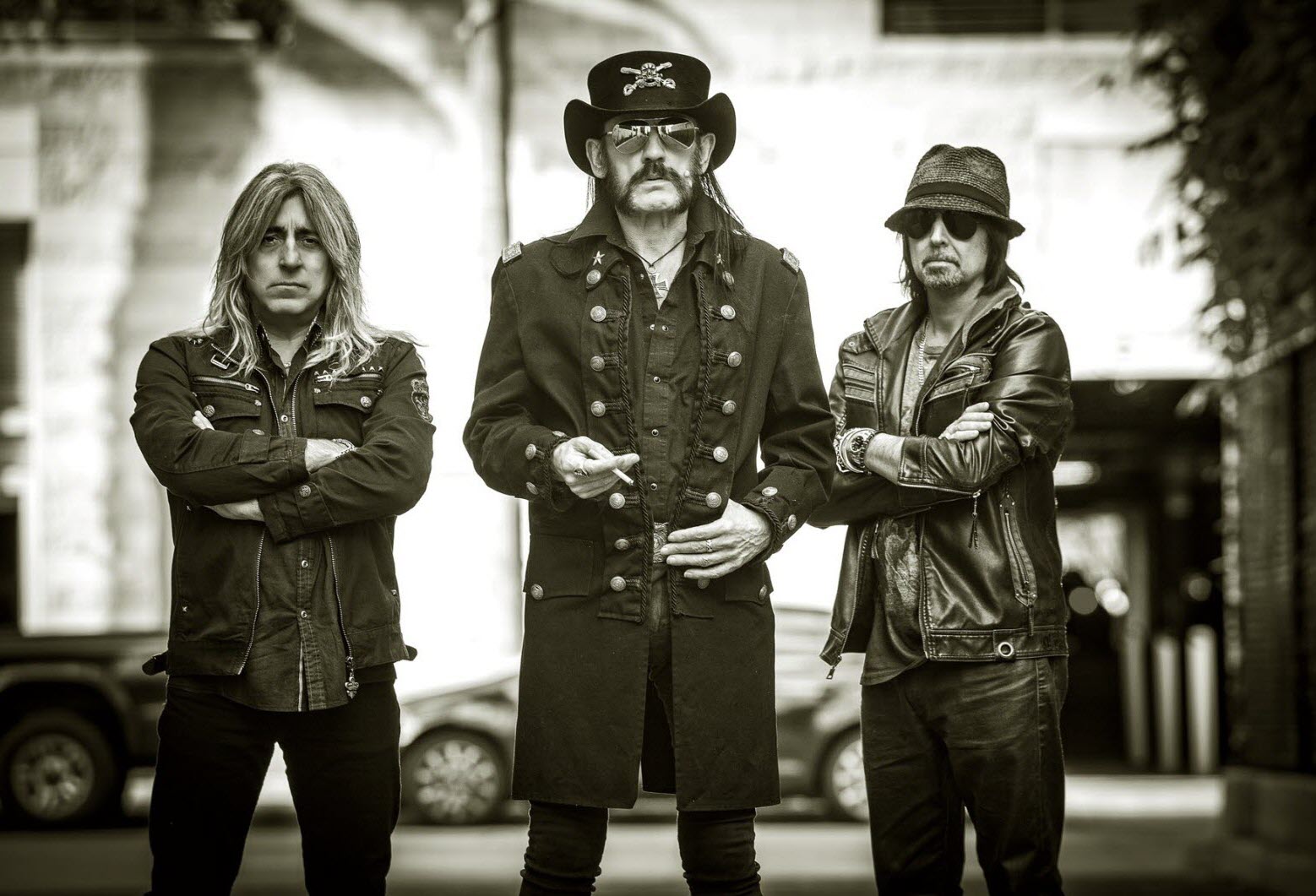 ian-quot-lemmy-quot-klimister-l-icone-de-heavy-metal-(au-centre)-emmene-motorhead-dans-une-longue-tournee-mondiale-photo-saarevent-1447261583.jpg