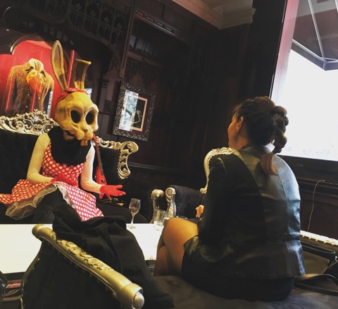 Bunny Bones et Lucinda au Hard rock café en 2019