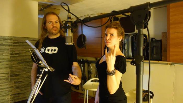 Johann et Ombeline pendant les enregistrements de N°4, en 2018